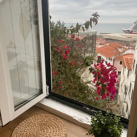 Alfama Authentic Lissabon