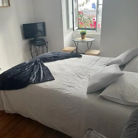 Alfama Authentic 公寓 *